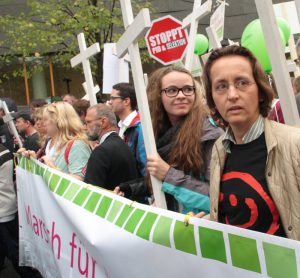Beatrix von Storch (Europaabgeordnete der AfD, rechts im Bild) beim christlich-fundamentalistischen "Marsch für das Leben" am 20. September 2014 in Berlin