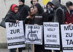 Frankfurt/Oder am 17.1.2015: Neonazi-Kids mit AfD- und behindertenfeindlichen Parolen